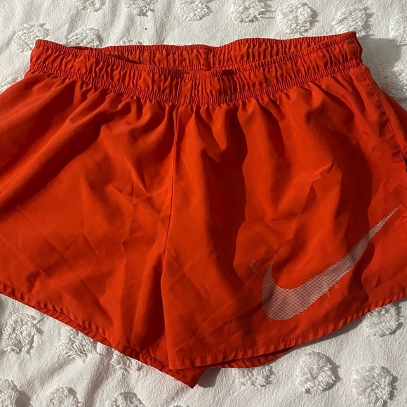 WOMENS NIKE DRY FIT SHORTS - Picture 1 of 2